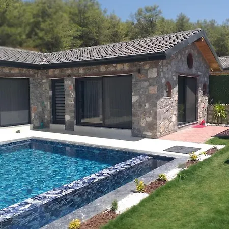 Havuzlu Hotel