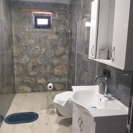 Havuzlu Hotel