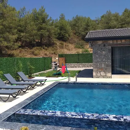 Havuzlu Hotel *