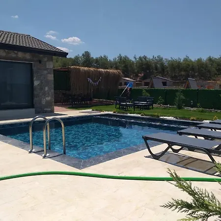Havuzlu Hotel